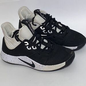 Nike Men's Black White Oreo PG 3 Paul George Mid Top Lace Up Sneaker Size 5